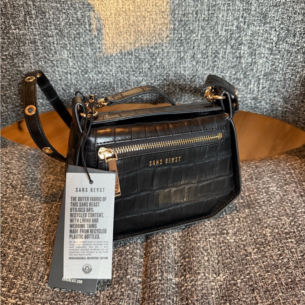 Sans Beast Black Croc Mini Sanctuary NWT